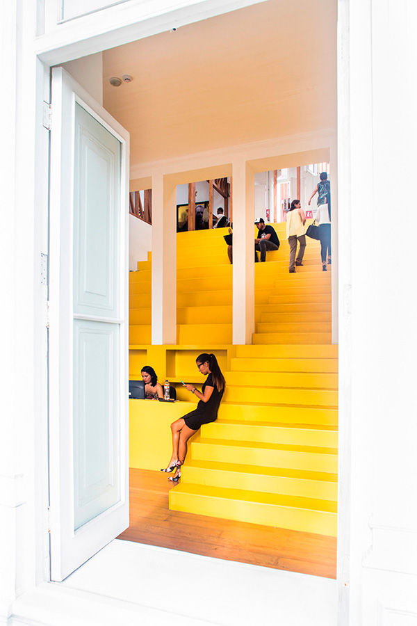 Diseño de las oficinas de Publicidad Fahrenheit DDB 5 MG 8072