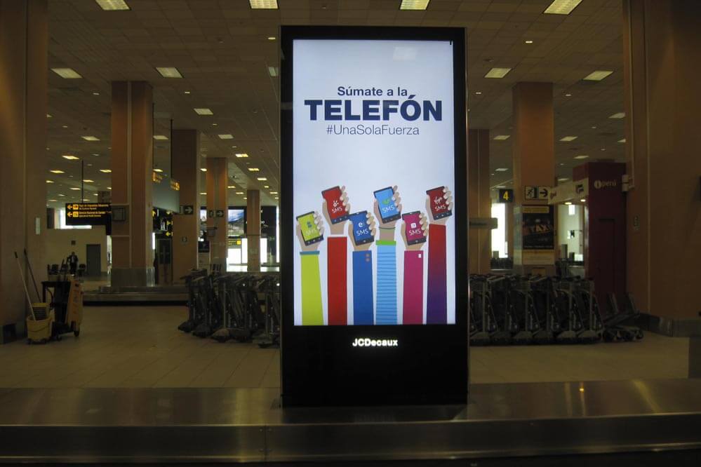 Telefón: Telefónica y JCDecaux se unen en campaña OOH para los damnificados 6 img fia 06