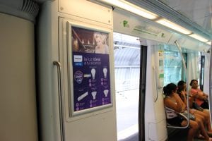 Indoor: Philips promociona nueva campaña en el Metro de Lima 2 Philips Subway Lateral