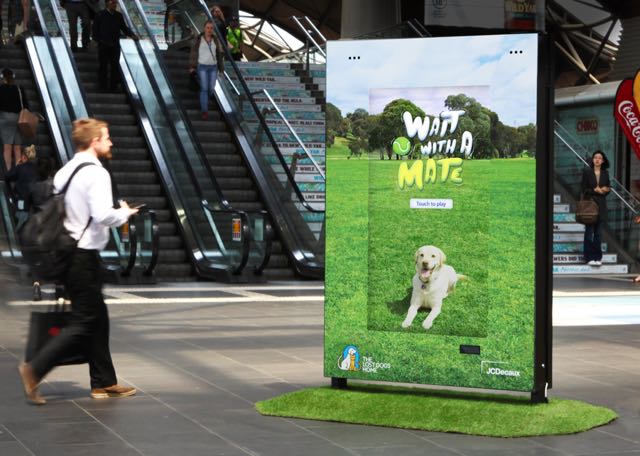 Albergue de perros sorprende con campaña de adopción en las estaciones del metro 1 23dfcb021673cf7fce616d69e2bd923e