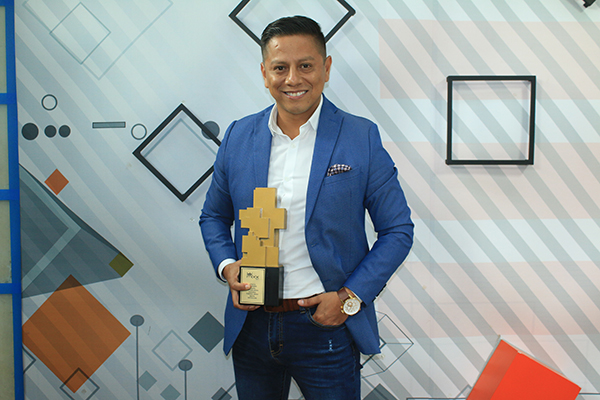 Mario Ramos: “En el 2016 Florerías Unidas logró cerrar las ventas con un 90% después de desarrollar su estrategia digital” 1 IMG 0094