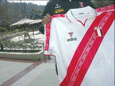 ¿Cuáles han sido las marcas que han vestido a la selección peruana para el mundial? 10 Screenshot 3