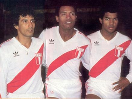 ¿Cuáles han sido las marcas que han vestido a la selección peruana para el mundial? 2 1510171