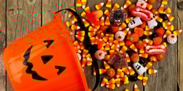 article halloween candy