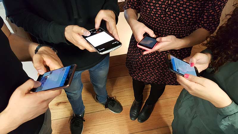 ¡Atención creativo! Motorola premiará mejor corto inspirado en la desconexión 1 nomofobia mexico redes sociales