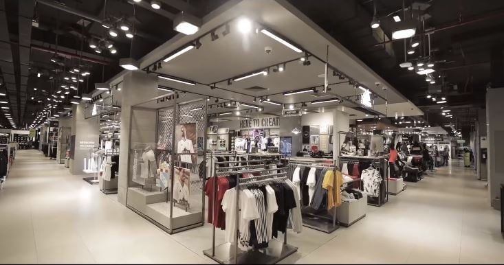 Adidas trae a Cafú para abrir su tienda departamental más grande 1 Captura 8
