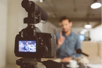 Influencers piden a las marcas no imponer un estilo a su contenido 1 Captura 13