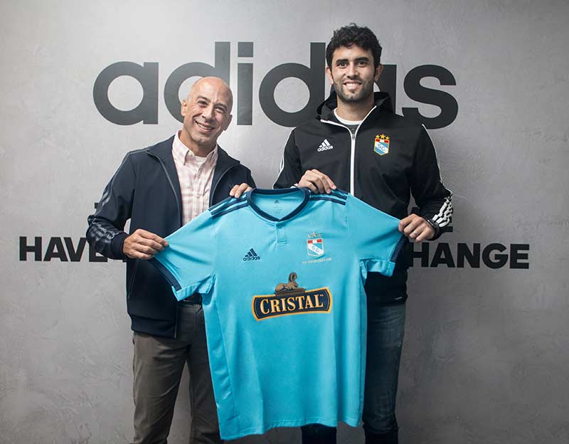 Adidas reafirma su compromiso con Sporting Cristal | Mercado Negro