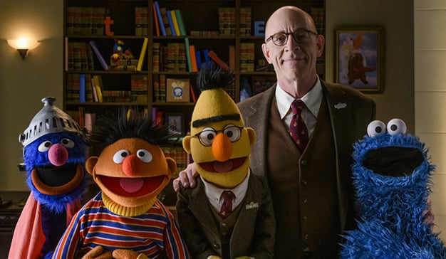 Cobranding: ¿Personajes de Plaza Sésamo en busca de una aseguradora? 1 barrio sesamo farmers