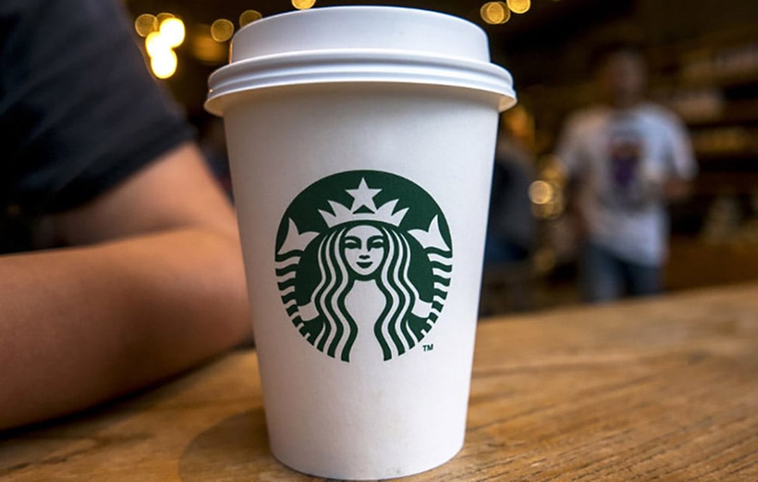 CEO de Starbucks está preocupado por la salud mental de sus empleados 1 vasos