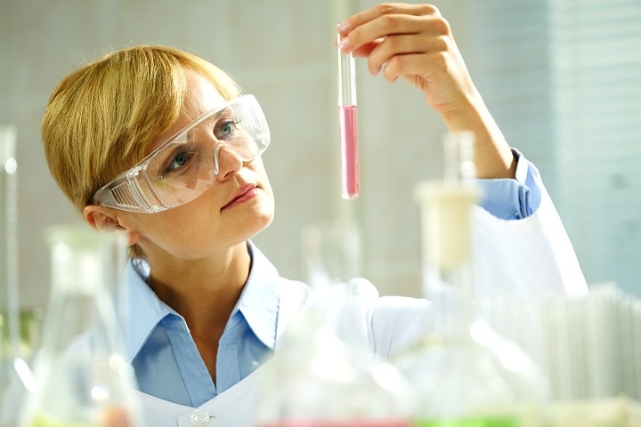 ¿Cómo se desarrollan las mujeres peruanas en las carreras de Ciencia, Tecnología, Ingeniería y Matemáticas? 1 tecnologia