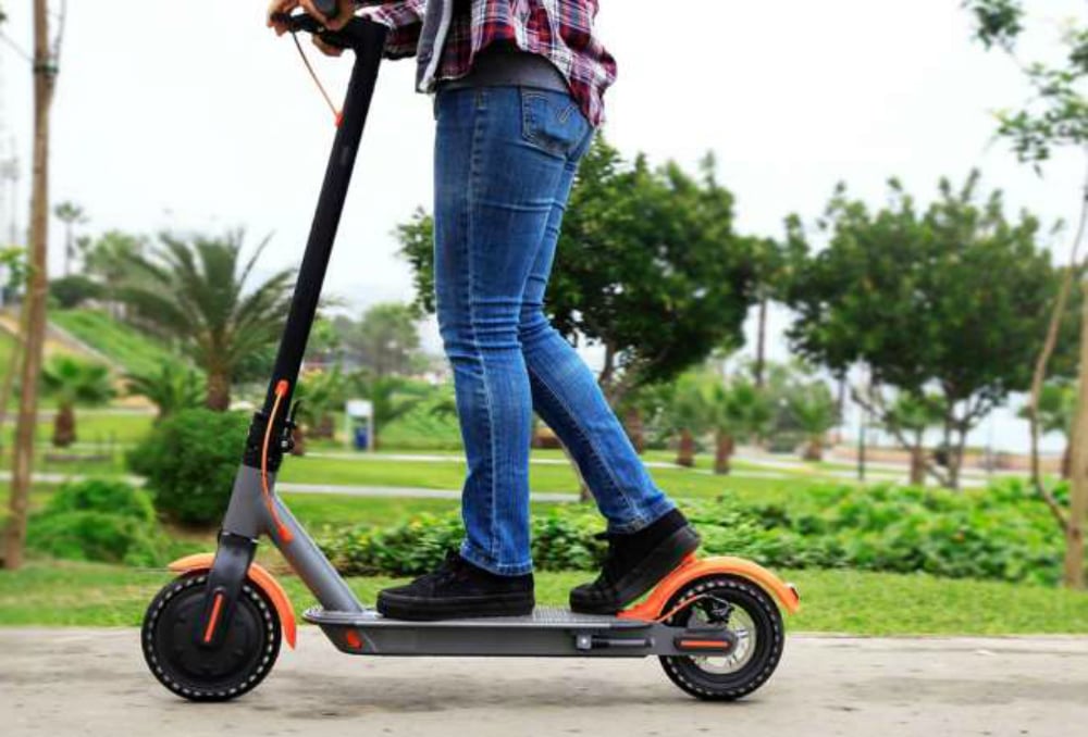 Smart-Grin, el reciente cobranding de los scooters eléctricos y la cadena de gimnasios 1 gri scooter 1