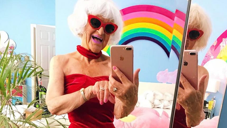 Influencer de 92 años es la invitada infaltable de todos los eventos de moda 1 baddiewinkle 1