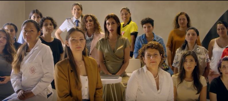 #MUJERESPRESENTES: Banco Falabella y Harrison lanzan spot hecho solo por mujeres 1 Banco Falabella