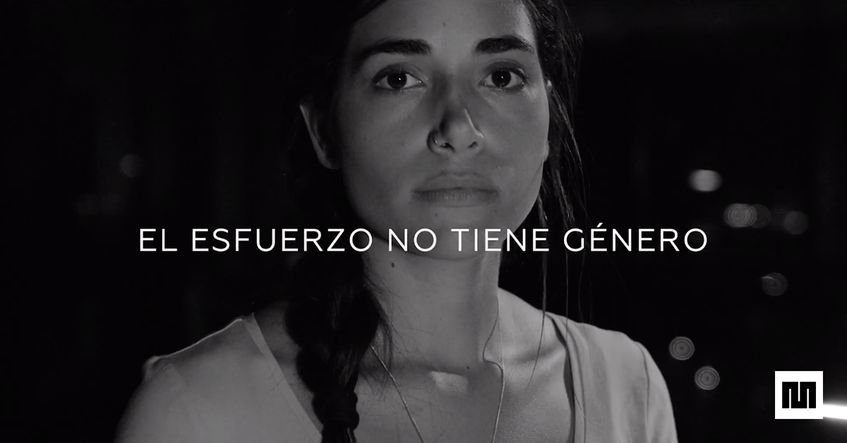 Interbank: "El esfuerzo no tiene género" 1 GYPlUETP