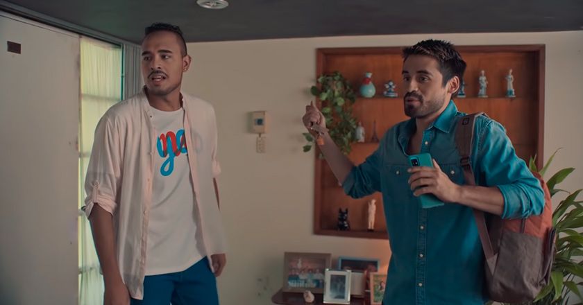 Movistar TV lanza publicidad con pareja gay en torno al fútbol peruano 1 nQZoWiLh