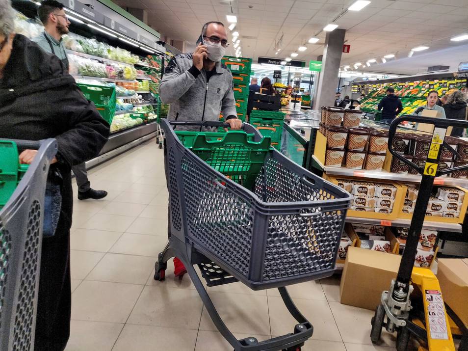 Coronavirus: 3 consejos para comprar de forma segura en supermercados 1 supermercado mascarilla