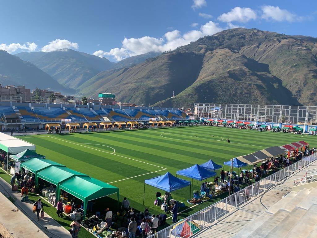 De estadio a Mercado Municipal, la buena iniciativa que apoya a los productores de Abancay 1 De estadio a Mercado Municipal, la buena iniciativa que apoya a los productores de Abancay