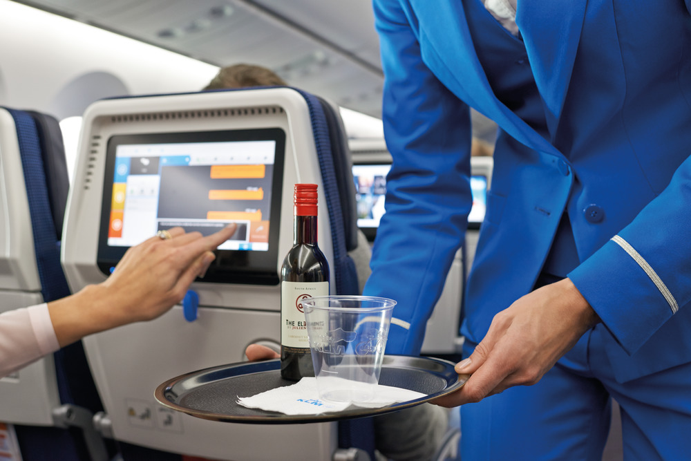 Aerolíneas apuestan por "ley seca" durante vuelos 1 Jet news alcohol
