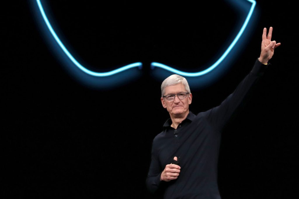 Apple alcanza valor histórico y convierte a Tim Cook en multimillonario 2 tim cook