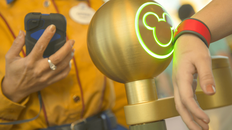 DisneyWorld MyDisneyExperience MagicBand 597c63ccd088c00011bf68cd