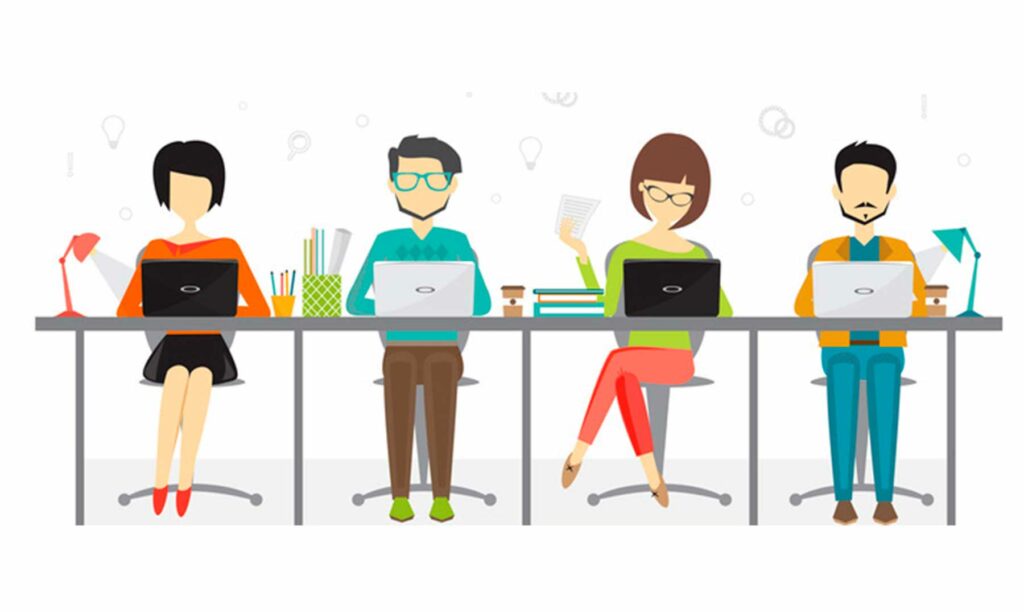 Equipo de trabajo en sus funciones