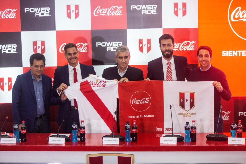 Federación Peruana de Futbol renovó con Coca Cola 