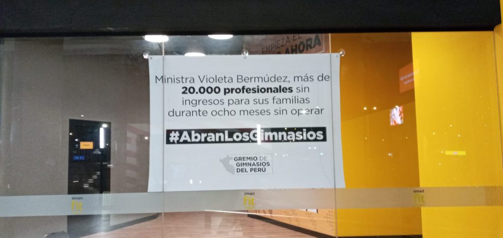 Gremio de Gimnasios publica carteles pidiendo la reanudación de sus actividades 3 Gimnasios VioletaBermuidez 1