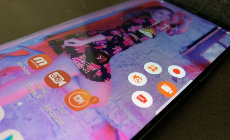 Pantalla con app para grabar la pantalla del celular.