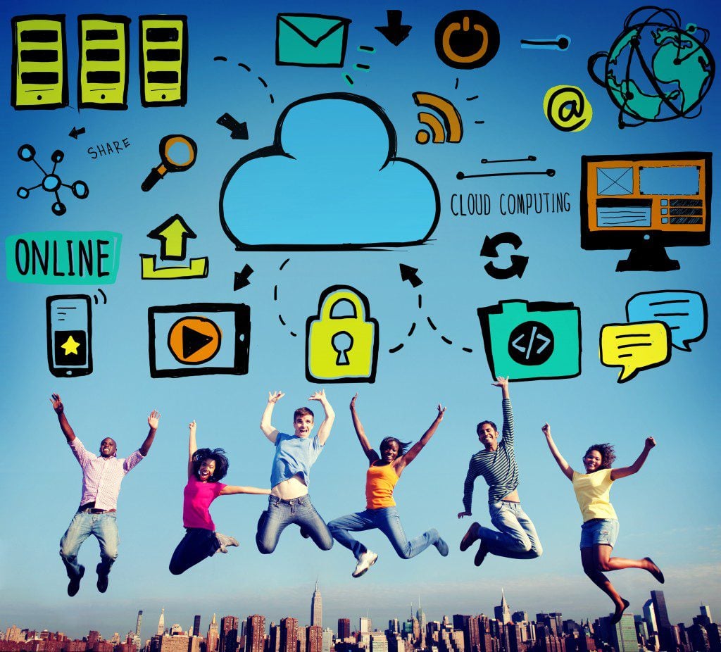 ¿Qué son los millennials? 3 jovenes que son millennials saltan