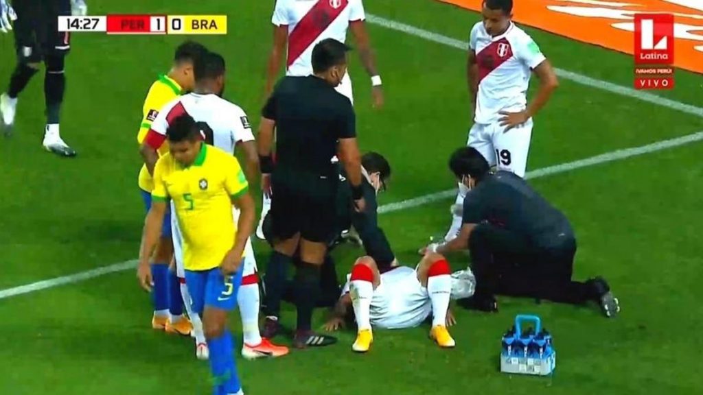 Seleccion peruana frente a Brasil 
