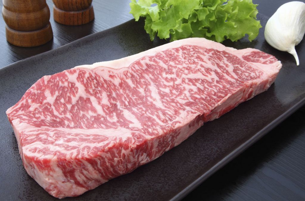 Luisito Comunica abre las puertas de su restaurante de comida japonesa en México 2 img carne kobe real hd 1024x675 1