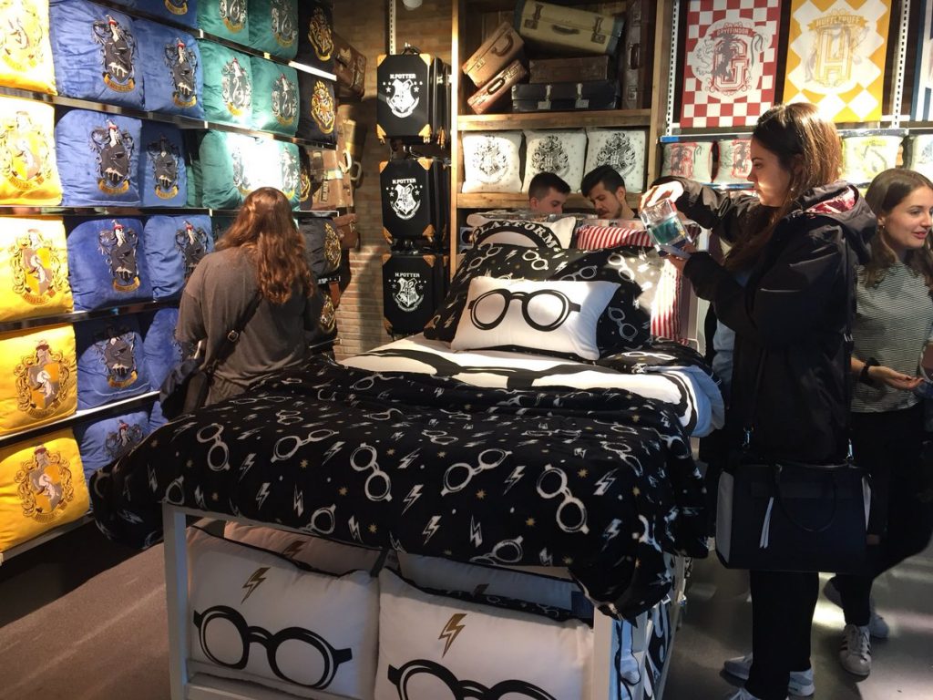 El merchandising emocional de Harry Potter sigue generando cifras millonarias 2 merchandisig Harry Potter