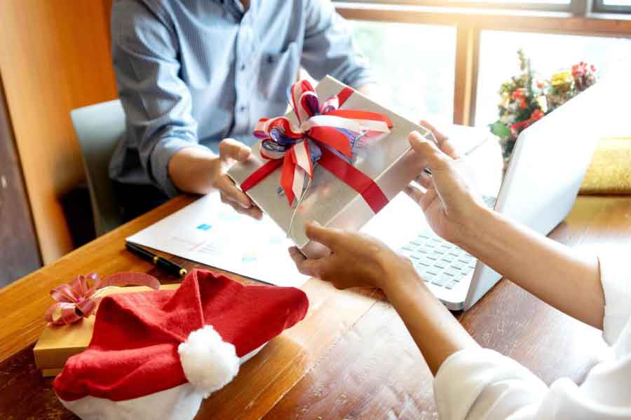 Beneficios laborales en Perú por fiestas de fin de año 4 Empresas otorgaran beneficios por fiestas de fin de año