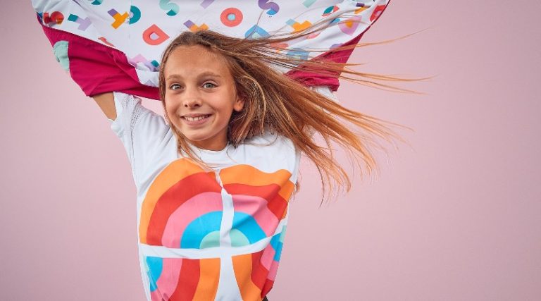 Lego y Adidas profundizan acuerdo de colaboración creativa con nueva colección juvenil 1 LEGO Adidas x DOTS featured 768x427 1