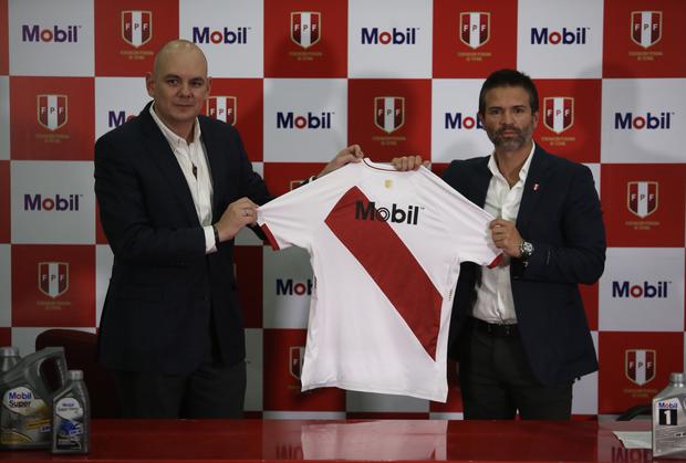 Sponsor: Mobil se inaugura como nuevo patrocinador de la Selección de Fútbol de Perú 1 mobil peru