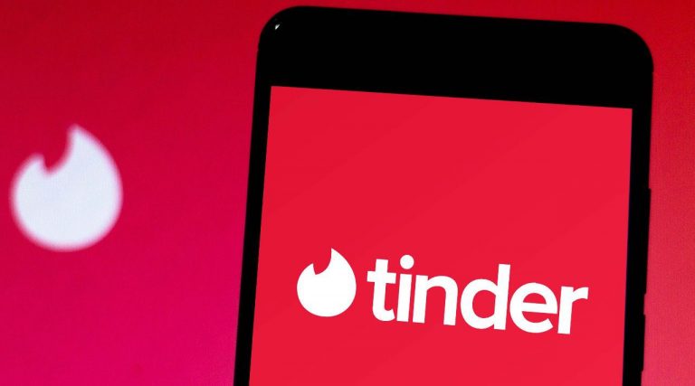 Tinder podría ser retirada de la Play Store tras contrademanda de Google