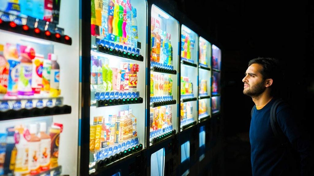 Japón impulsa campaña para salvar industria de bebidas alcohólicas 3 maquinas expendedoras japon