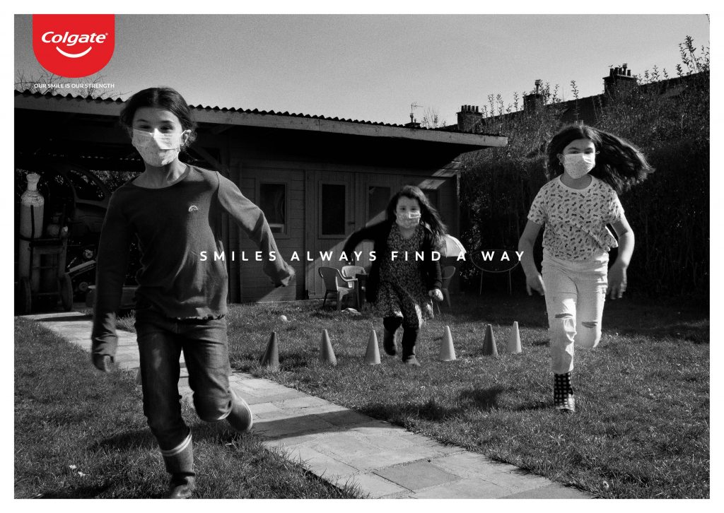 Francia: Campaña de Colgate asegura que somos capaces de sonreír aún con la mitad del rostro oculto 6 colgate5