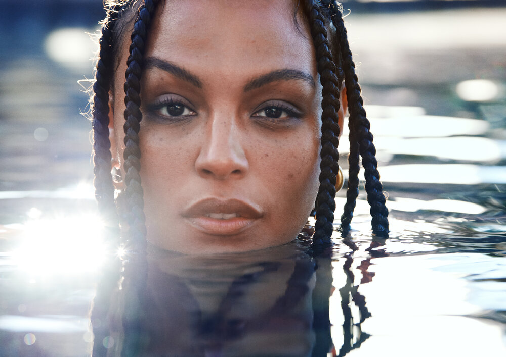 H&M glorifica al body-postive en campaña de sus nuevos trajes de baño 1 HMSustainableSwimwearSS20211