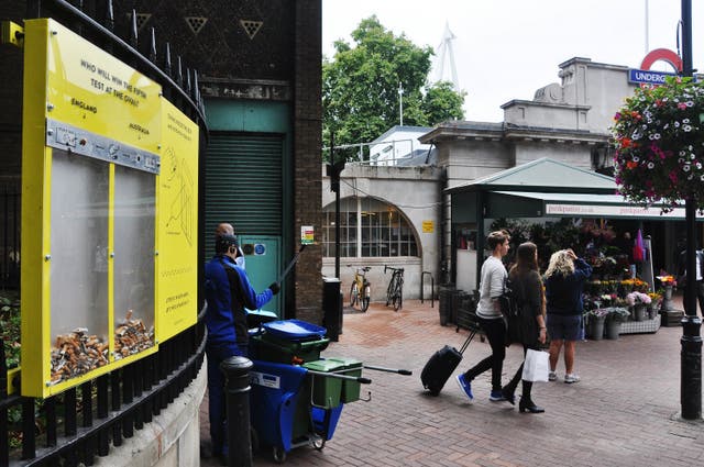 Así fue como los fumadores de Londres decidieron quién era el mejor futbolista del mundo 1 fumadores2