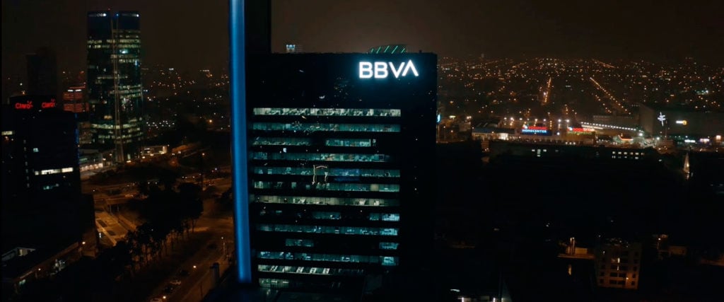 BBVA Perú celebra primer aniversario de su programa de cultura corporativa CREO 1 EdificioNuevoLogo2 1024x427 1