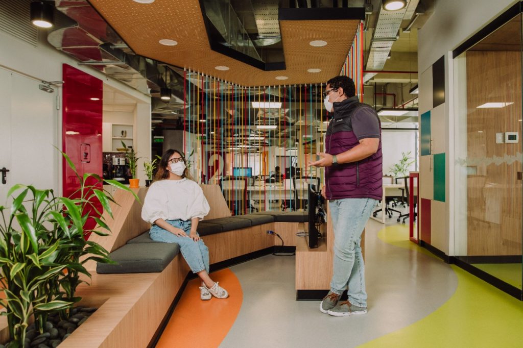 Interbank innova en el Perú con nueva estrategia de trabajo remoto 3 WhatsApp Image 2021 08 20 at 16.40.58