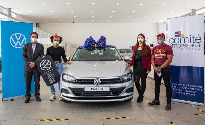 Volkswagen Ecuador celebró la medalla Neisi Dajomes con la entrega de un auto Polo HB 1 dajomes vw