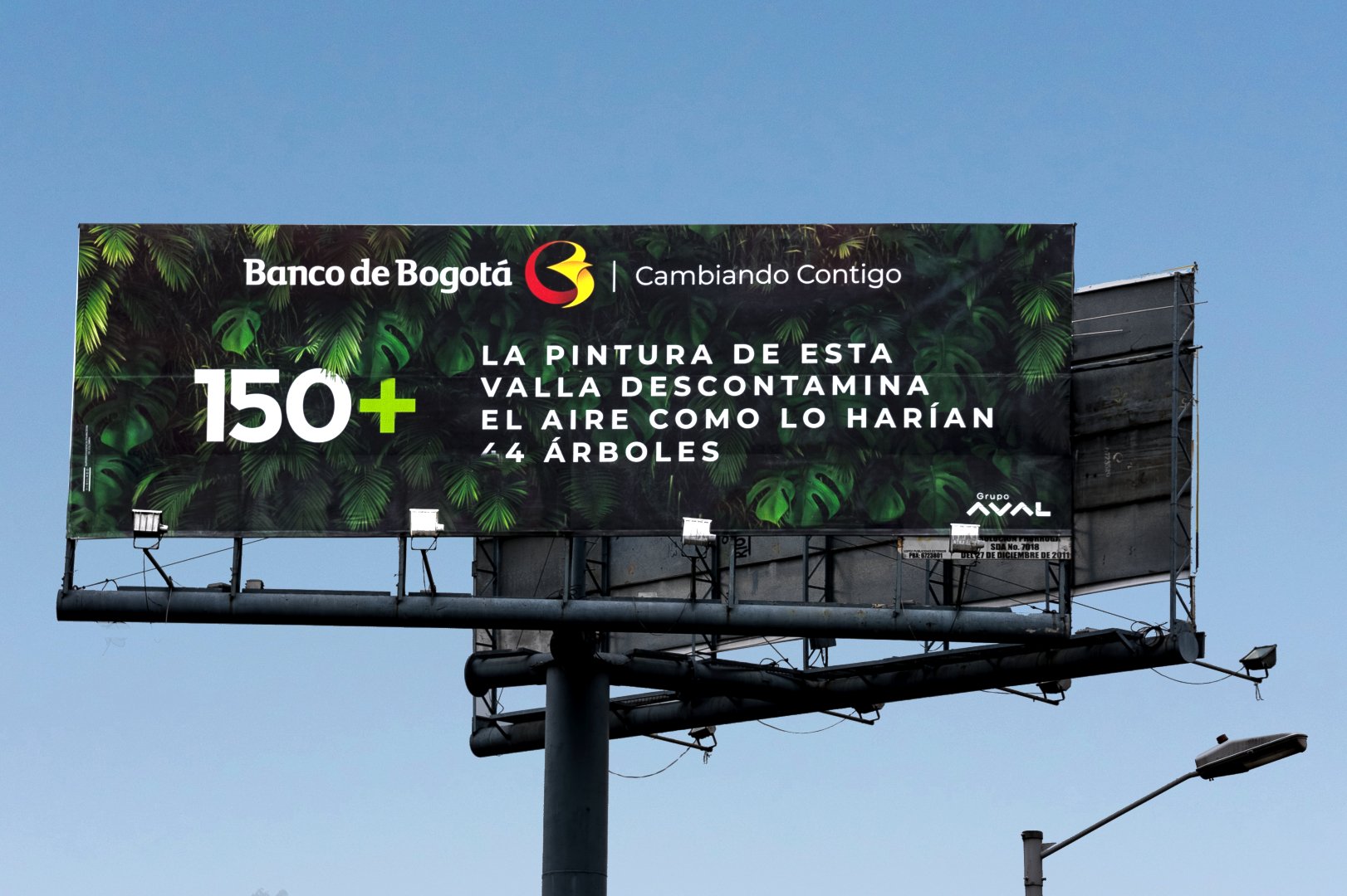 OOH: banco colombiano instaló circuito de vallas que descontaminan el aire 1 banco bogota valla1