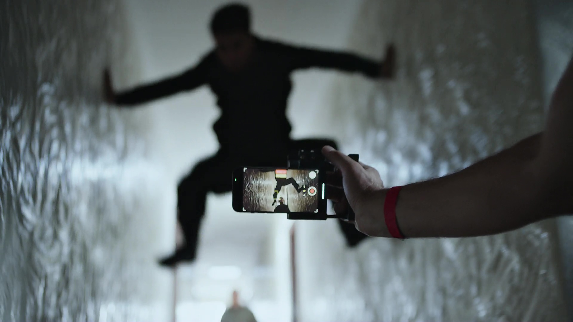 Apple promociona la cámara de su iPhone 13 con una serie de anuncios de categoría hollywoodense 1 iphone 13 hollywood