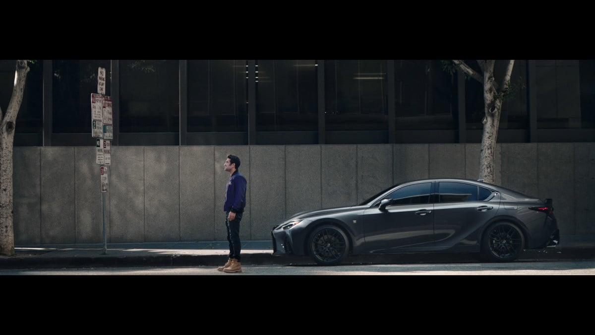 Como socio automotor exclusivo de "Eternals" de Marvel Studios, Lexus estrena una campaña de marketing con un video en formato largo titulado "Parking Spot", que presenta a Kumail Nanjiani y el Lexus IS 500 F SPORT Performance.