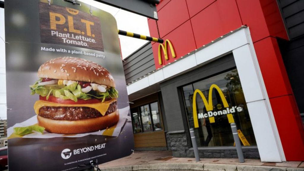 Unreal Burger se convierte en la primera fastfood peruana con menú a base de plantas 3 hamburguesa vegetal mcdonalds 2130841