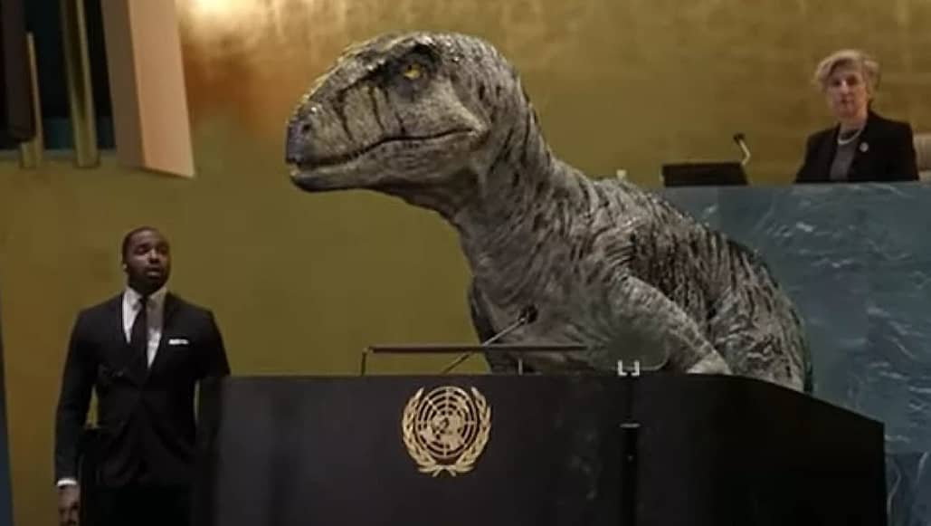 No elijas la extinción: Así es cómo un dinosaurio alerta sobre el cambio climático en la ONU 1 WhatsApp Image 2021 11 02 at 18.45.27
