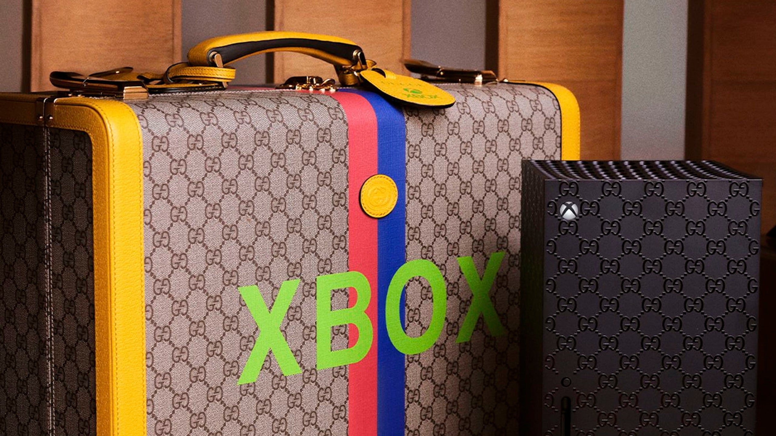 Gucci lanza edición limitada de consola Xbox que supera los US$10 000 1 xbox by gucci